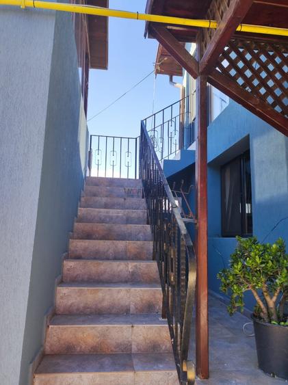 2 case + spațiu comercial | 6 dormitoare - băi proprii | 685 MP Teren - 6