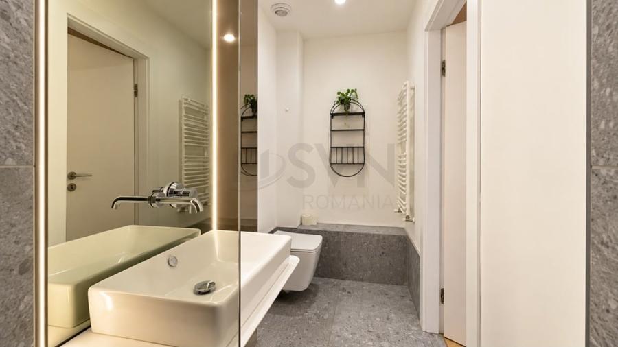 Apartament cu 3 camere decomandat în Aviației