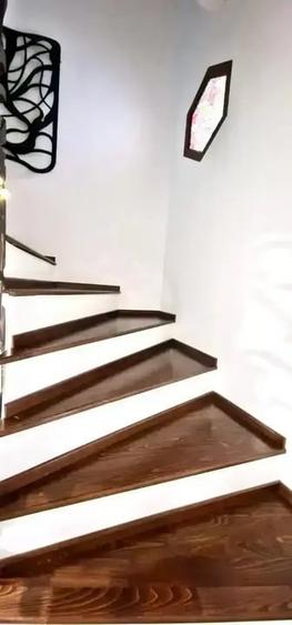 Proprietate Spațioasă &icirc;n București Central - 252 m? Construiți | 3 Băi - 7