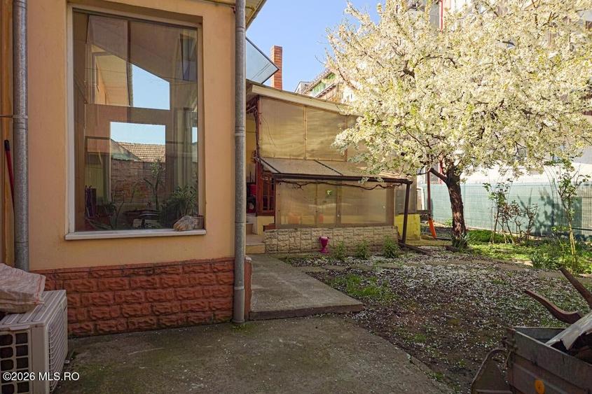 Lunei - Ion Neculce, 2 Apartamente. Mansarda 157 mp. Anexe, Lot 475 mp - 39