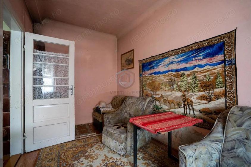 Casa singur in curte cu acces auto si teren 993 mp in Iosia. - 3