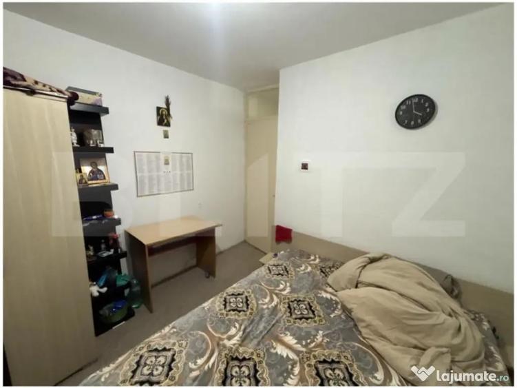 Apartament 3 camere, 55 mp, zona Vest - 9 mai - 8