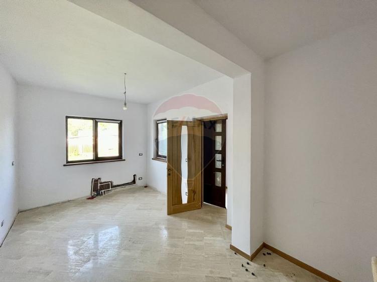 Casa / Vila in Sat Nou / Panciu - 8