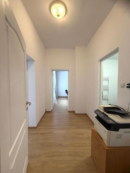 Spatiu de birouri- 4 camere - Punctele Cardinale/ Piata Unirii - 6