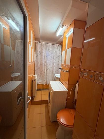 Inchiriez apartament micro IV - 5