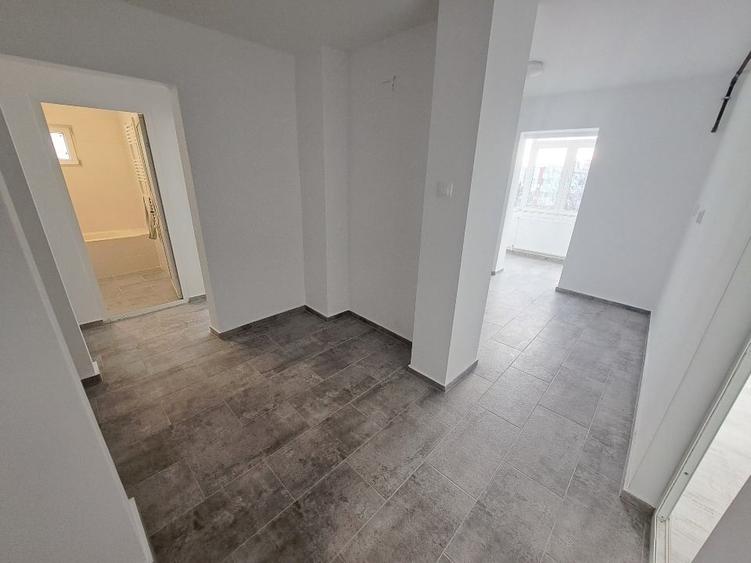 Direct Proprietar - Apartament 2 camere cu 2 balcoane - Renovat - 3