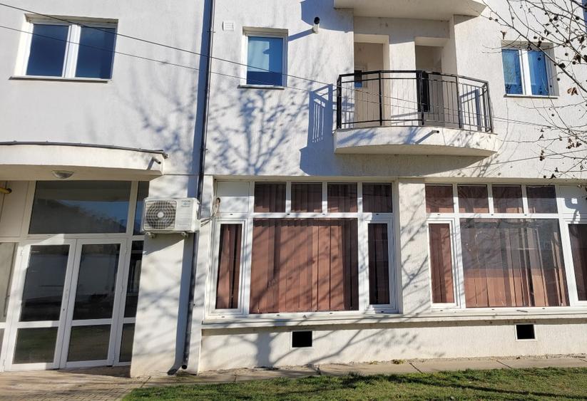 Închiriez garsoniera  - 2