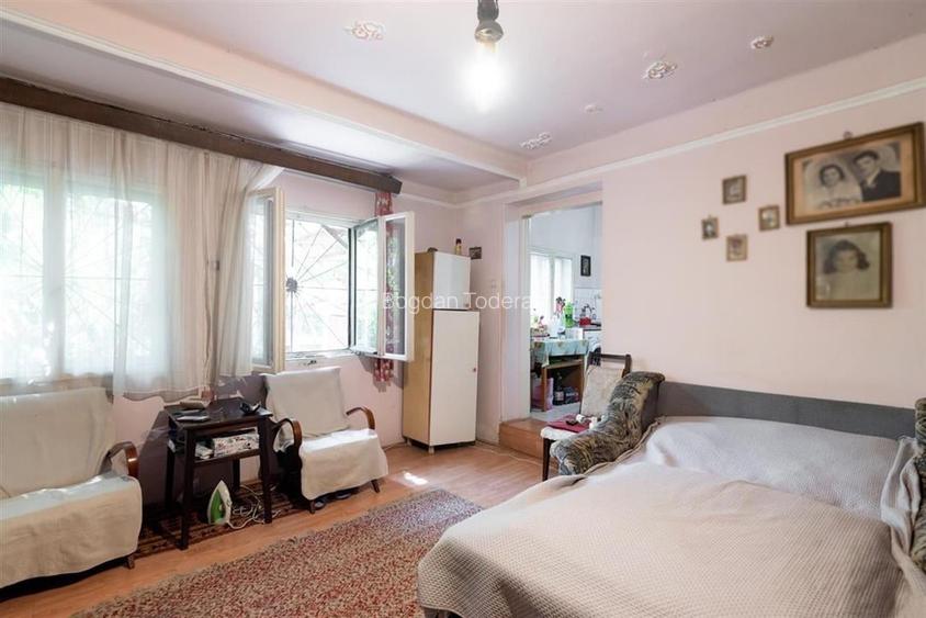 RECO Casa de vanzare zona Velenta