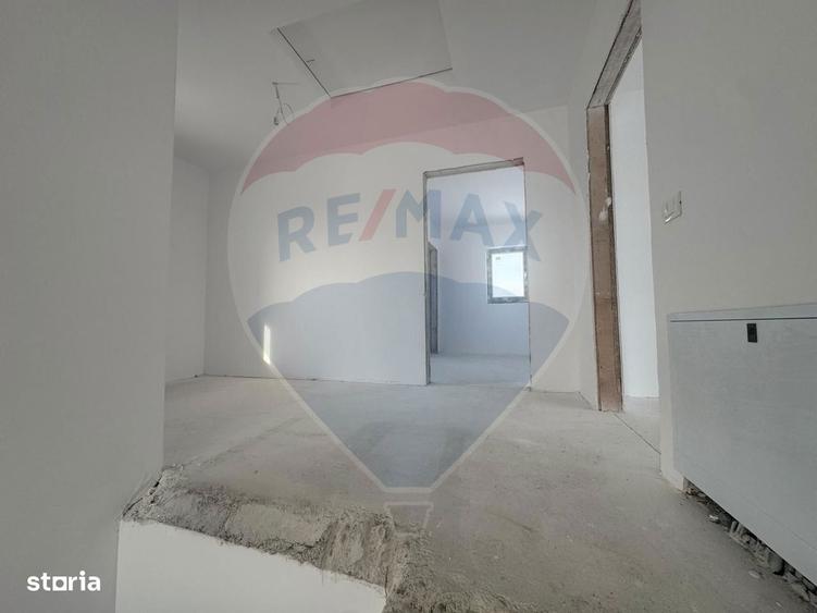 Casa / Vila cu 4 camere de vanzare Sabareni - 1