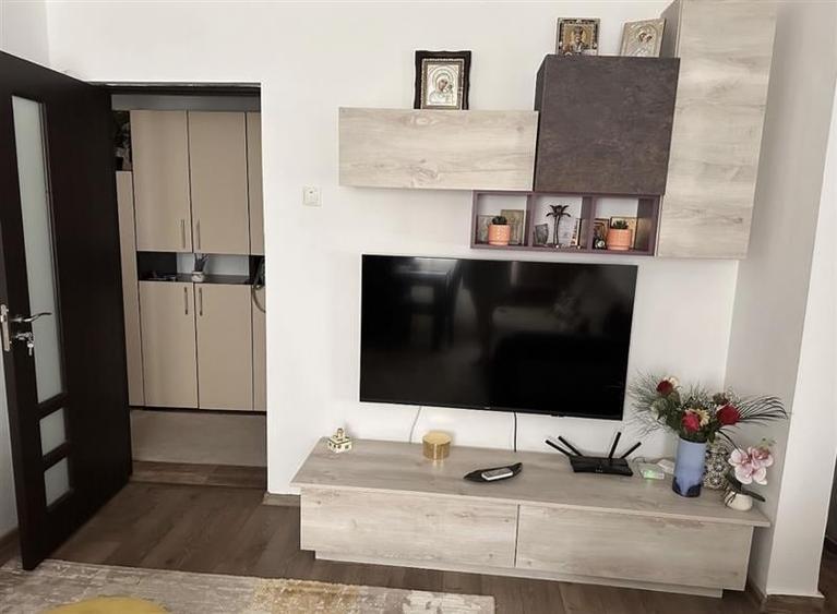 Apartament 3 camere renovat mobilat Lacul Tei - 7