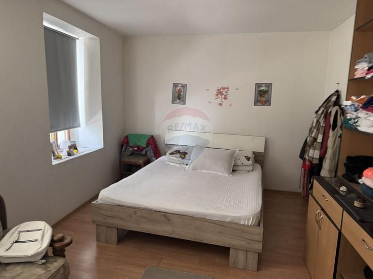 Apartament 2 camere in curte comuna - Turda, str. Avram Iancu, central - 3