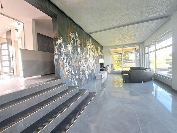 Casa cu piscina interioara si proveliste catre CETATE - 4