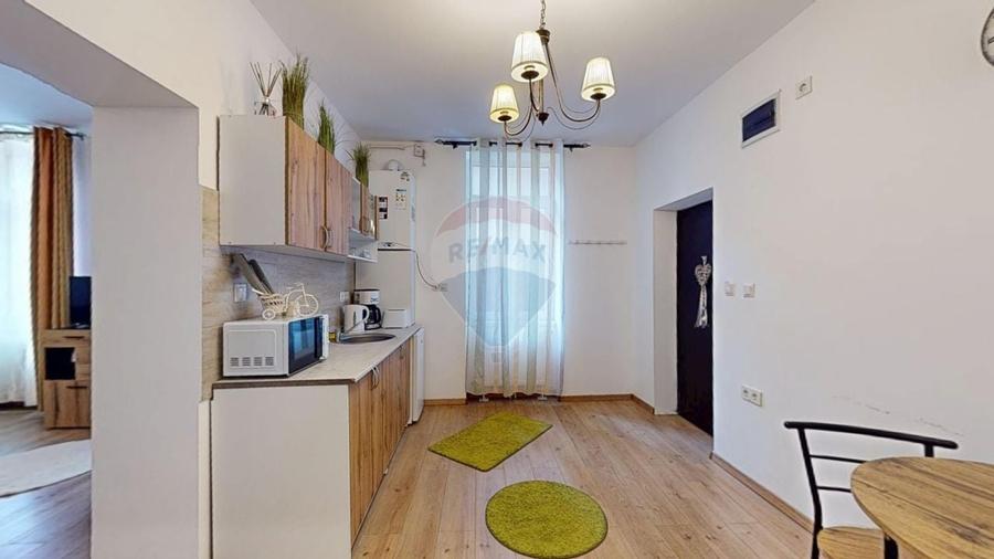 Garsoniera mobilata si utilata Centrul Istoric, Str Republicii - 6