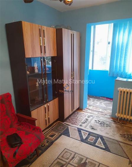 Etaj 1 Bloc Izolat Zona Sagului Piata Doina