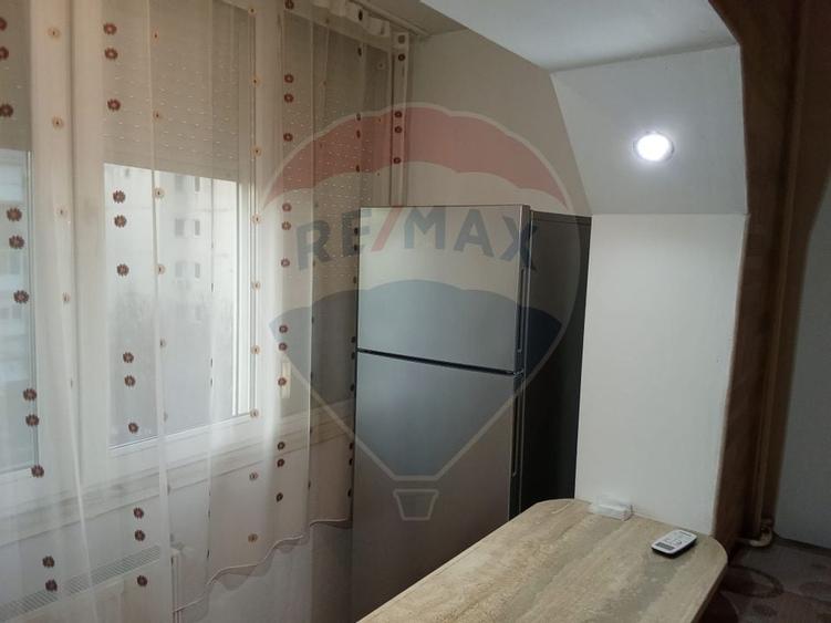 Apartament cu 1 camere de vânzare în zona Confectii - 11