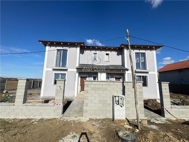 Duplex 4 camere - zona excelenta - toate utilitatile