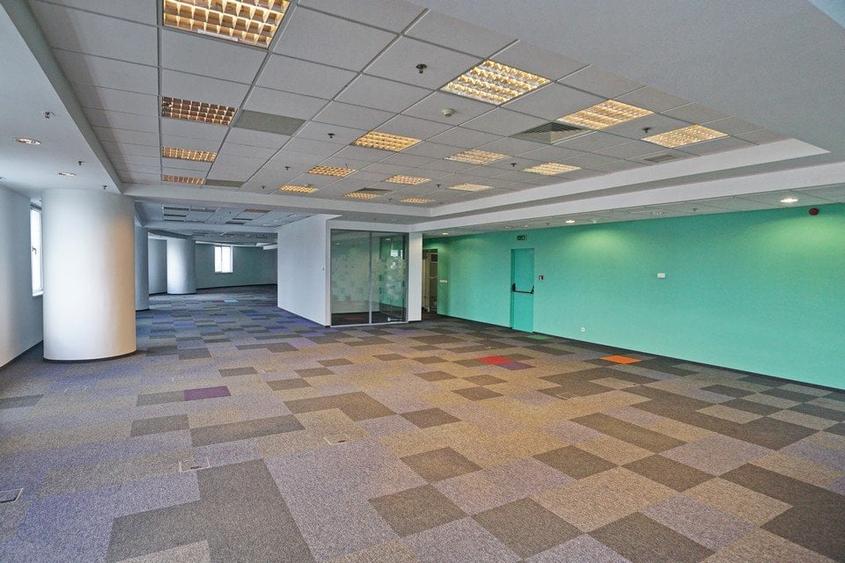 Comision 0% ! Spatiu birou in Piata Victoriei - Buzesti - 6