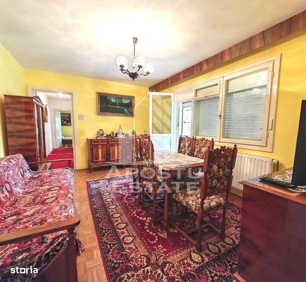 Apartament cu 3 camere de vanzare, zona Circumvalatiunii, Timisoara - 2
