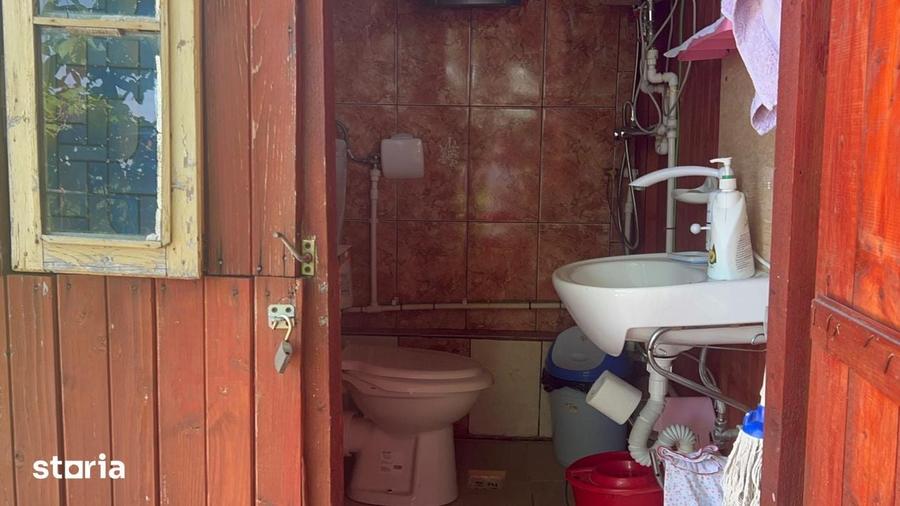 Casa de vacan?a cu 3 camere ?i curte mare - 15