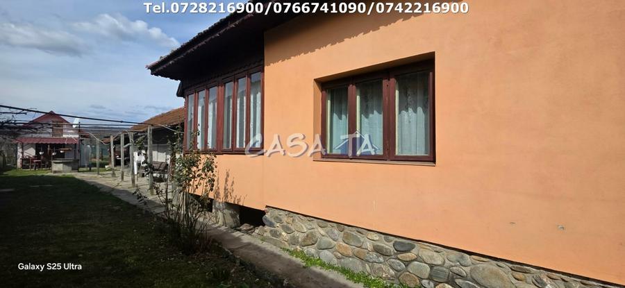 Casă individuală cu 5 camere cu Teren 3600 Mp în 1 Mai