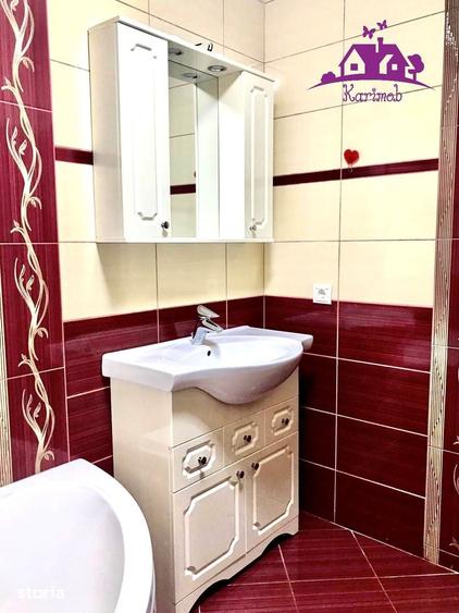Casă cu 7 camere cu Teren 600 Mp în Sânmartin
