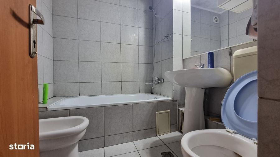 Apartament cu 4 camere decomandat în Militari