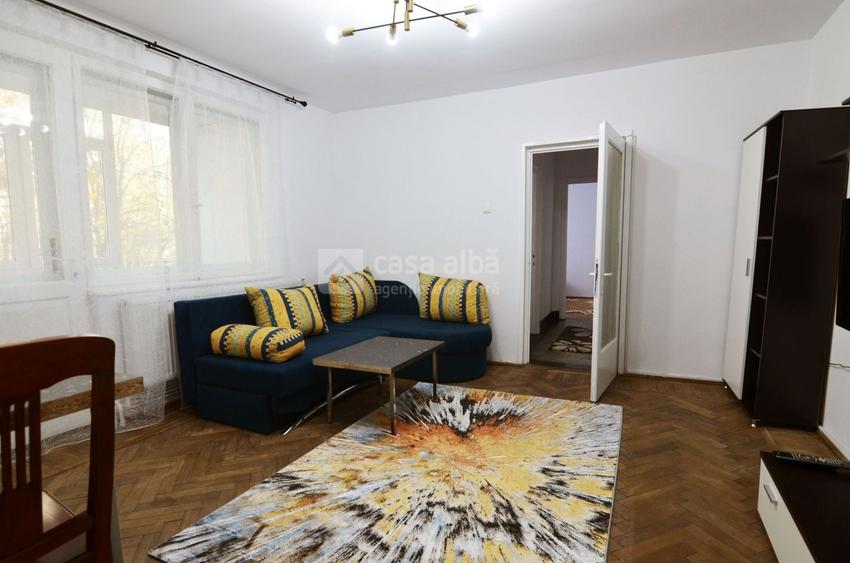 Apartament cu 3 camere semidecomandat, mobilat în Copou
