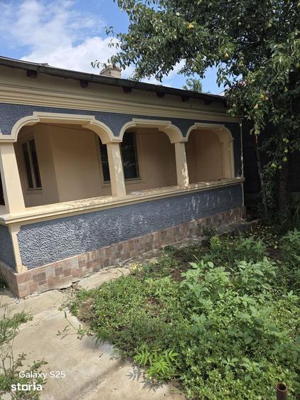 Casa cu 4 camere, teren 236 mp, acces asfaltat - 2