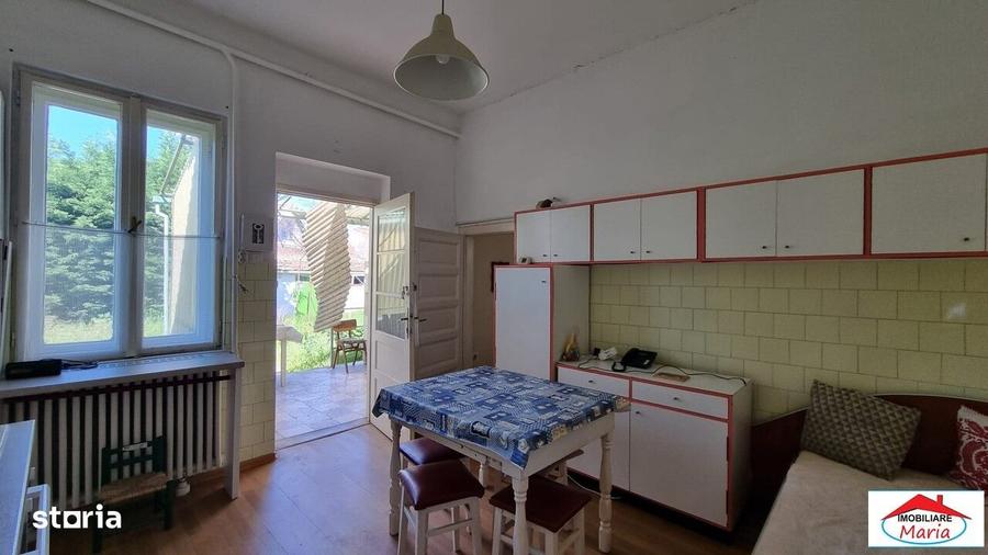 Casă cu 3 camere cu Teren 421 Mp în Titulescu
