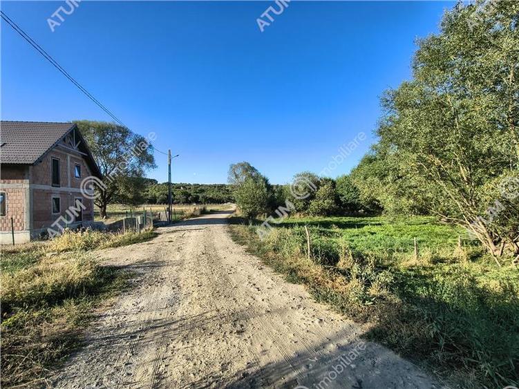 Teren extravilan de 2420 mp, în Fântânele