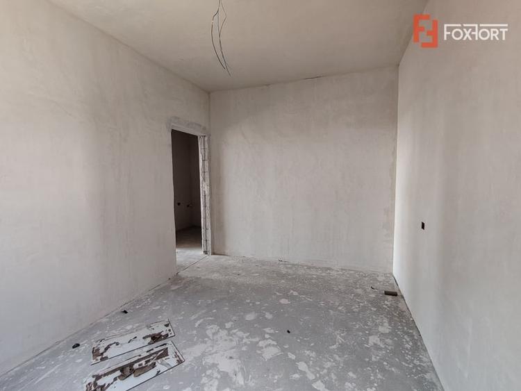 Apartament cu 2 camere decomandat în Giroc