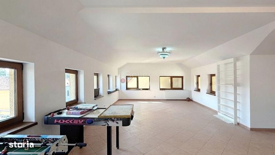 Spațiu comercial, de 355 mp, în Centrul Istoric