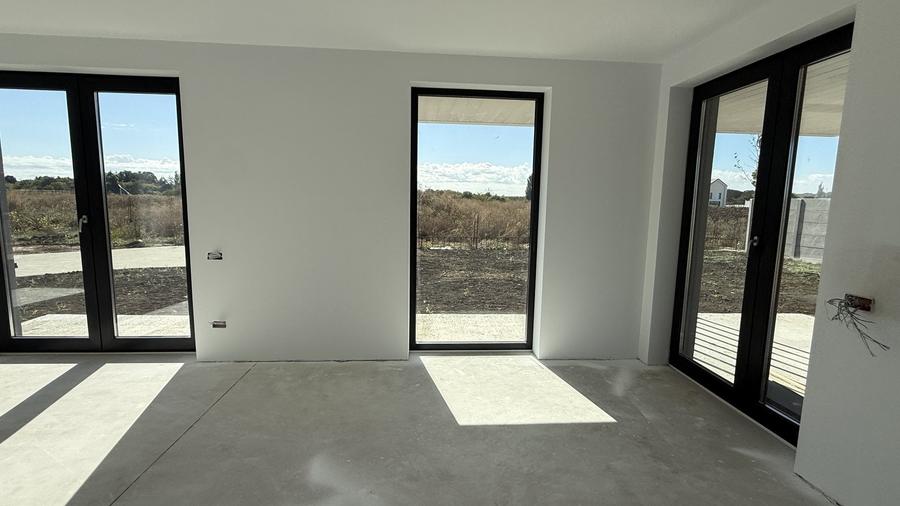 Casă individuală cu 4 camere cu Teren 570 Mp în Săftica