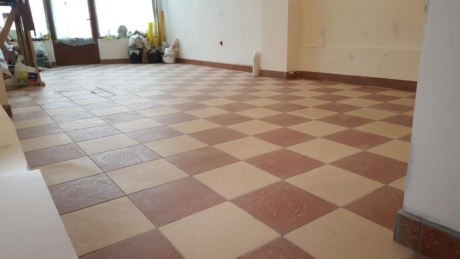 Spațiu comercial, de 45 mp, în Central