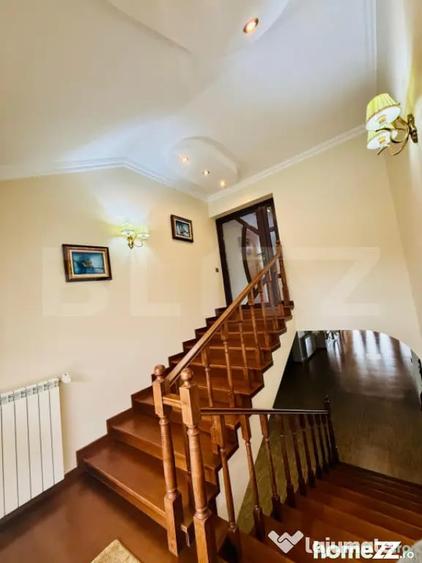 Vila de vanzare, 369 mp, zona Gae?ti - 1