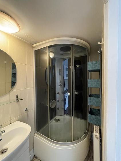 Apartament cu 2 camere semidecomandat în Griviței