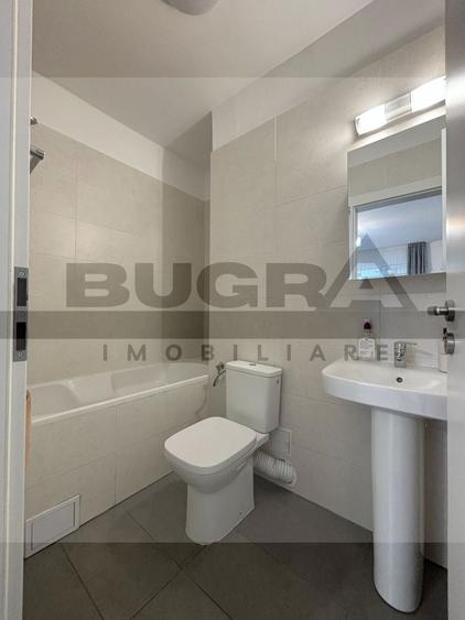 Apartament cu 3 camere semidecomandat, mobilat în Calea Turzii