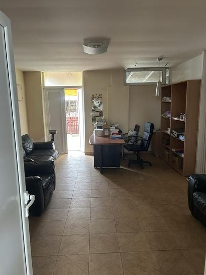 Spațiu comercial, de 300 mp, în Belciugatele