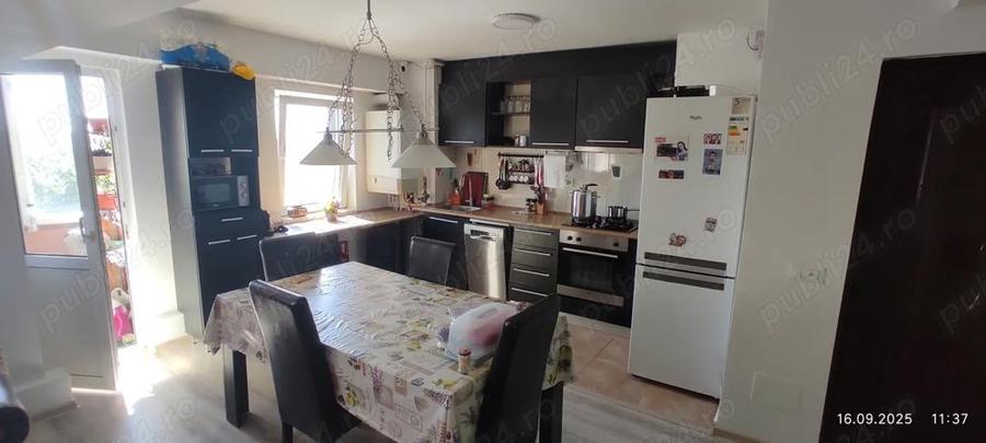 Apartament semidecomandat 3 camere - 2