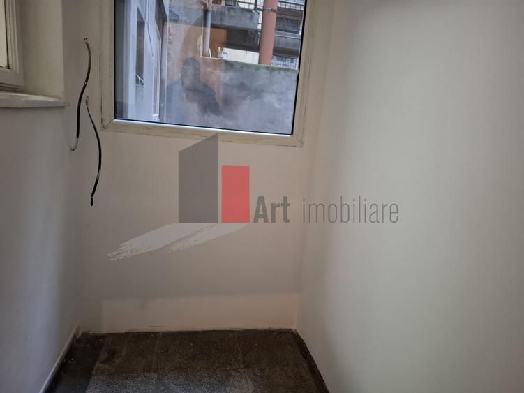 Cismigiu, Kogalniceanu, urgent, stradal, superpozitie, scara curata, negociabil - 10