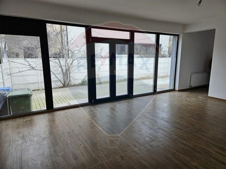 Casă / Vilă cu 4 camere de închiriat în zona Tei - 6