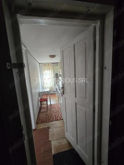 Proprietar, inchiriez apartament cu 1 camera la mansarda, in zona Bogdanestilor colt cu Bld.Cetatii Proprietar, inchiriez apartament cu 1 camera la mansarda, in zona Bogdanestilor colt cu Bld.Cetatii