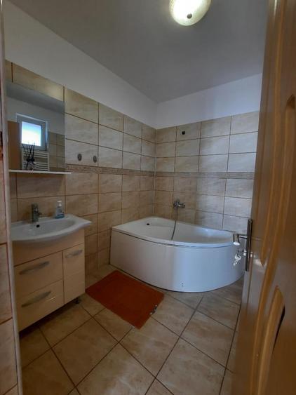 FARA COMISION in Bacu aproape asfalt casa gata mobilata cu 4 camere P+1+pod 560m - 29