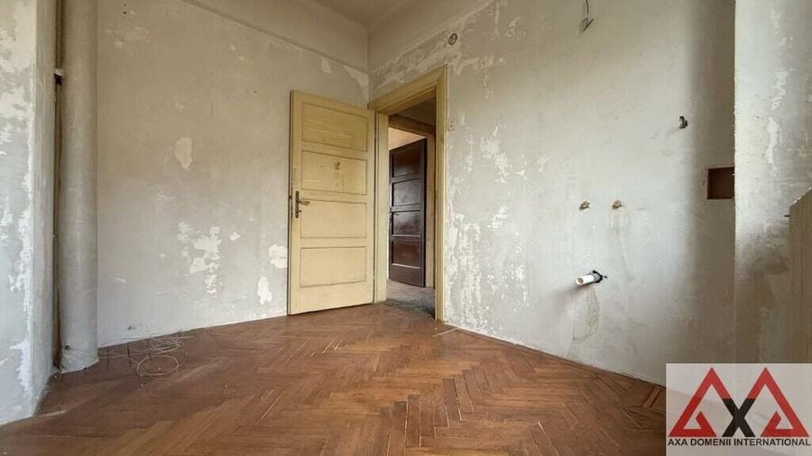 Vila interbelica, pod mansardabil, elemente originale - in Vatra Luminoasa! - 8