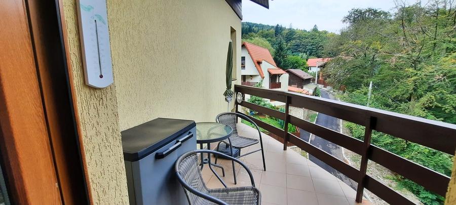 De vanzare in Sinaia apartament 3 camere in vila zona Platoul Izvor - 4