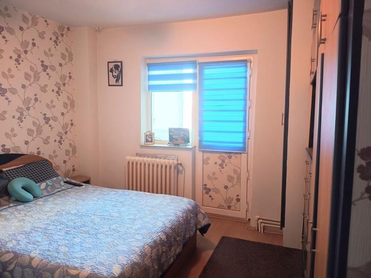 Apartament cu 2 camere decomandat în Est
