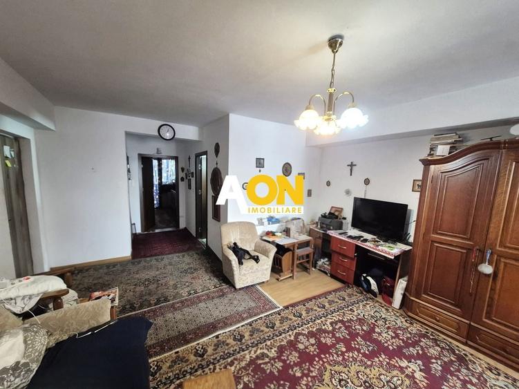 Apartament cu 2 camere decomandat în Micești
