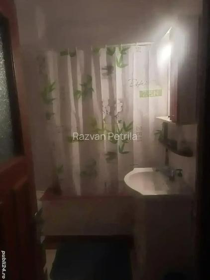 Camera libera intr-un apartament cu 4 camere