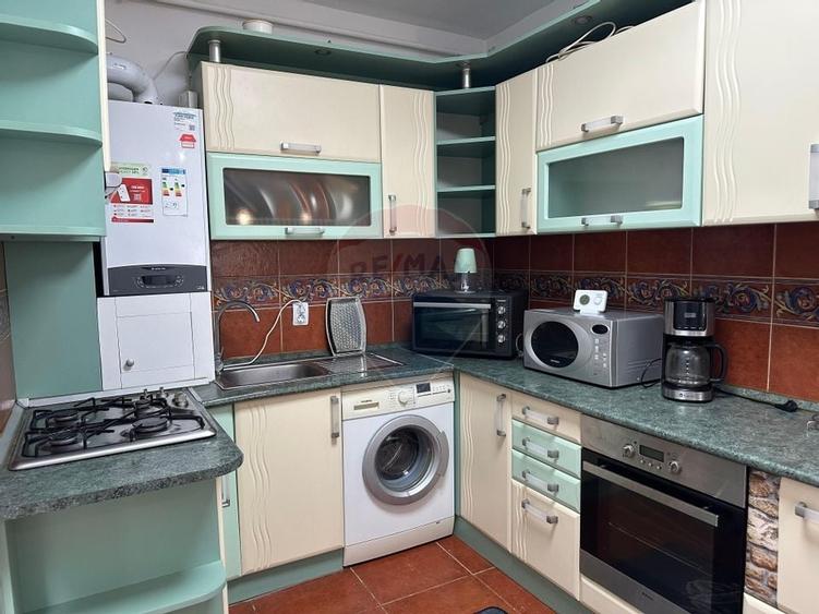 Apartament cu 3 camere de inchiriat in Andrei Muresanu - 9