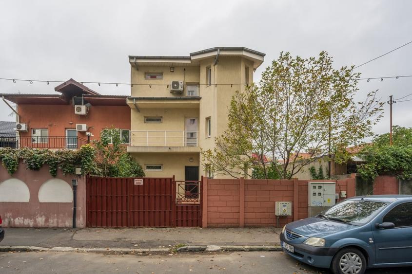 Vila de vanzare Domenii-Ion Mihalache - 1